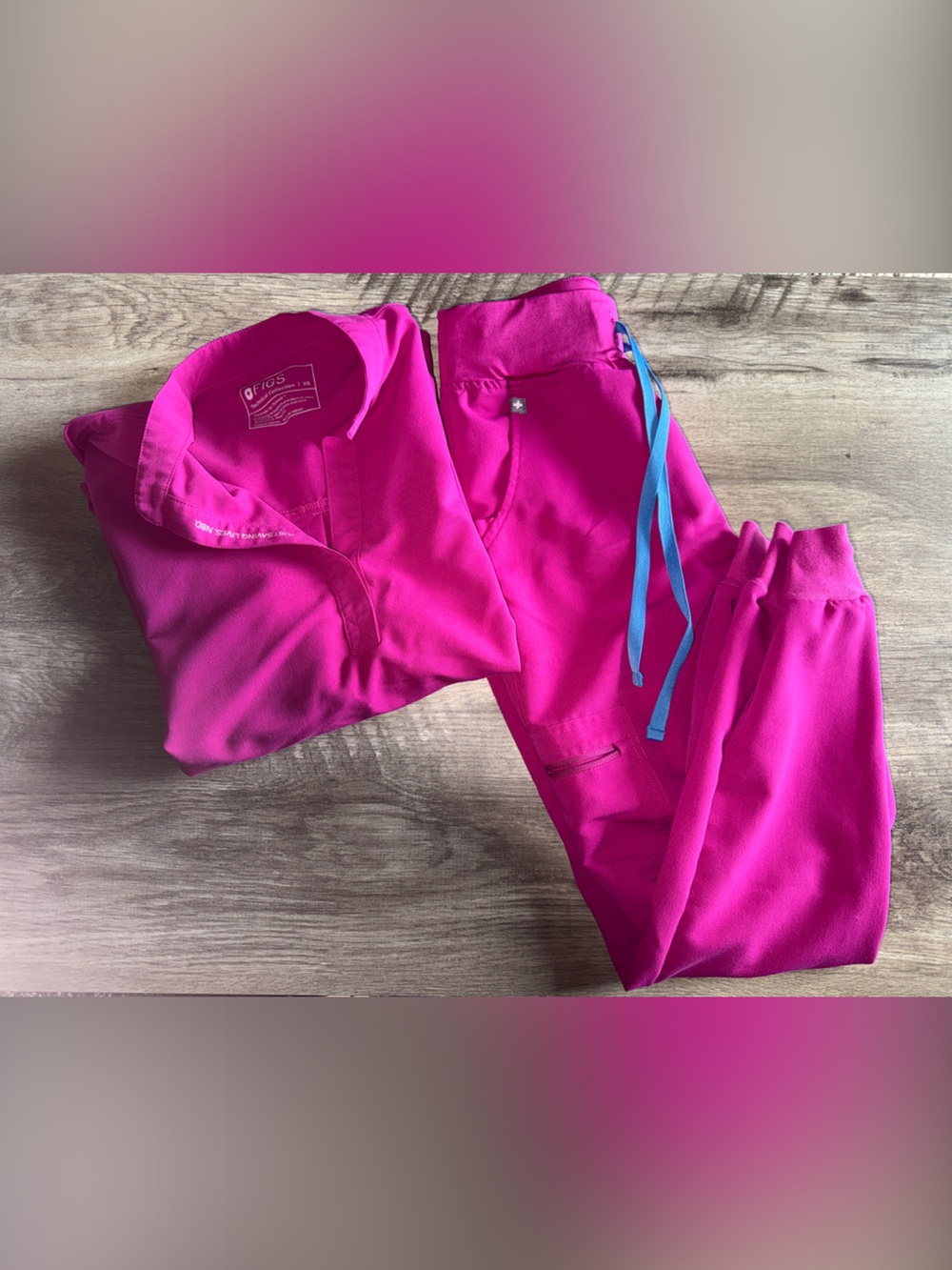Figs women’s raspberry sorbet Jogger scrub Set with Blue Drawstring XS